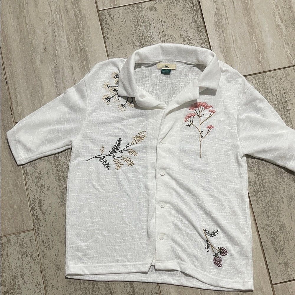 Men's White Embroidered Short Sleeve Shirt